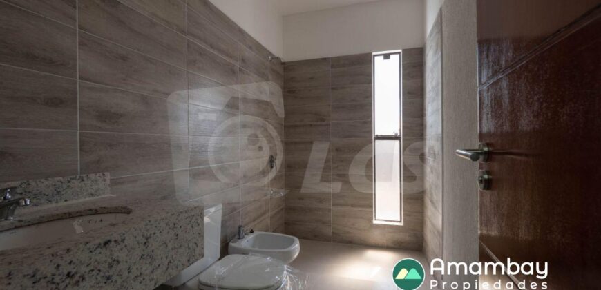 0353 DÚPLEX A ESTRENAR EN LAMBARÉ, BARRIO SANTO DOMINGO