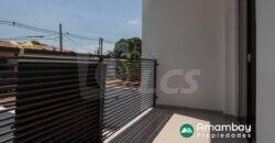 0353 DÚPLEX A ESTRENAR EN LAMBARÉ, BARRIO SANTO DOMINGO