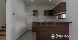 0353 DÚPLEX A ESTRENAR EN LAMBARÉ, BARRIO SANTO DOMINGO