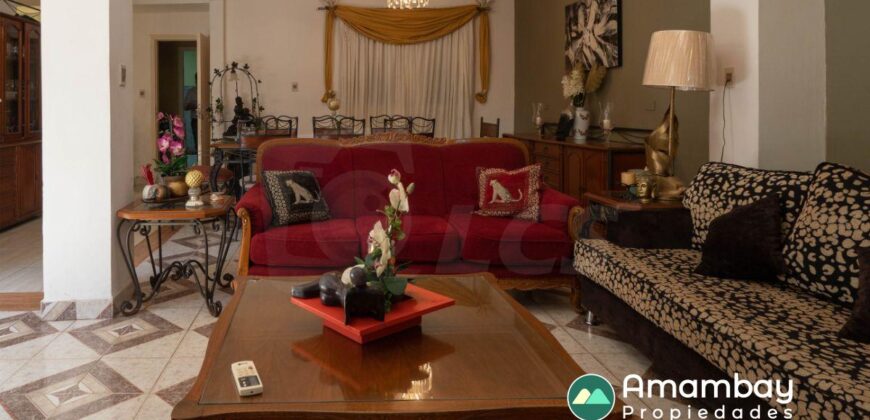 0349 CASA EN BARRIO OBRERO, A POCOS MINUTOS DEL CENTRO DE ASUNCIÓN