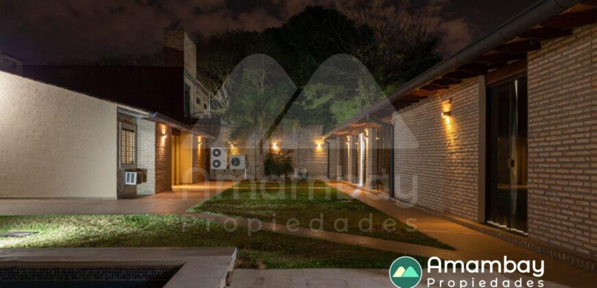 0319 CASA EN LAMBARÉ, ZONA YACHT Y GOLF CLUB PYO.