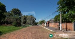 0360 TERRENO EN LAMBARÉ, ZONA COLEGIO SEK