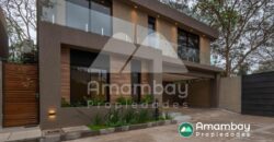 A0287 ALQUILO TRIPLEX EN LAMBARÉ, BARRIO PARQUES DEL YACHT