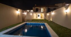 0160 DUPLEX EN LAMBARÉ, BARRIO PARQUES DEL YACHT