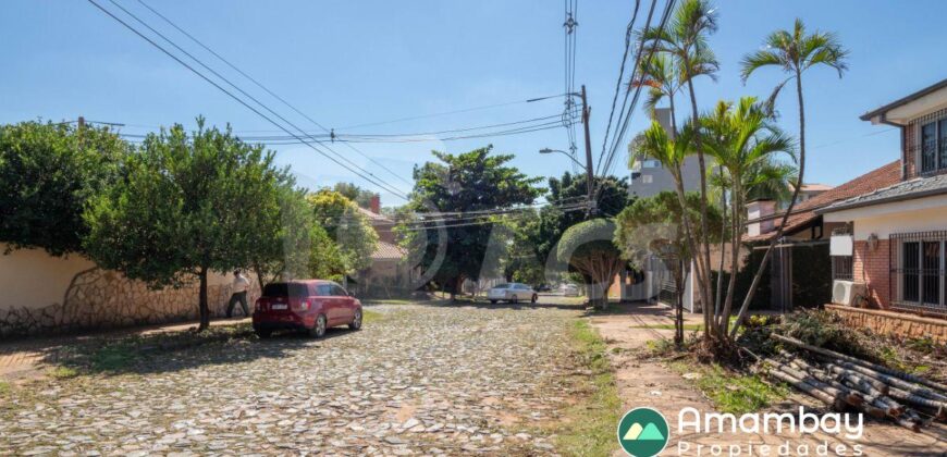 A0280 ALQUILO CASA EN BARRIO CARMELITAS, ZONA AVDA. SAN MARTÍN