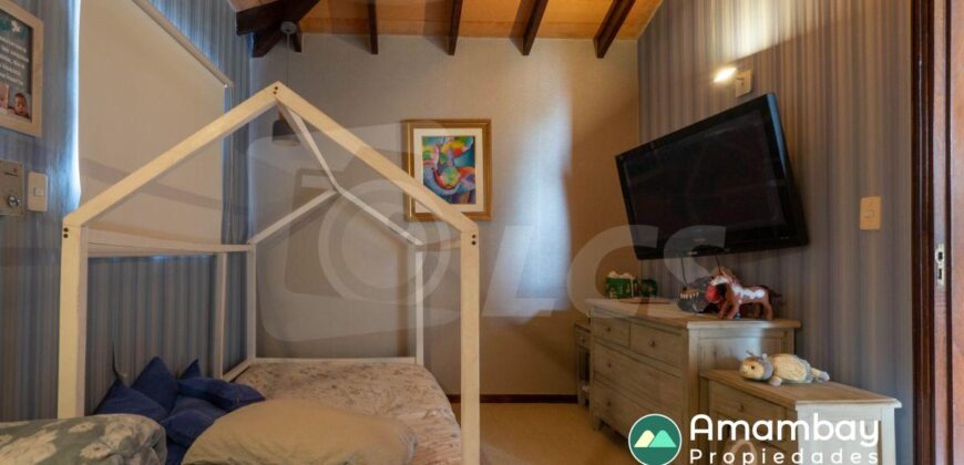 0358 CASA EN BARRIO OBRERO, ZONA AVDA. FÉLIX BOGADO