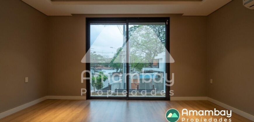 A0287 ALQUILO TRIPLEX EN LAMBARÉ, BARRIO PARQUES DEL YACHT