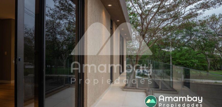 A0287 ALQUILO TRIPLEX EN LAMBARÉ, BARRIO PARQUES DEL YACHT