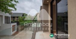 A0287 ALQUILO TRIPLEX EN LAMBARÉ, BARRIO PARQUES DEL YACHT