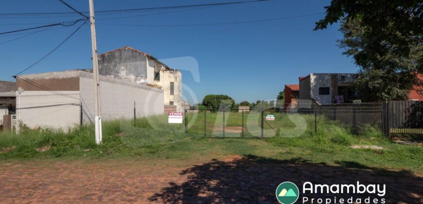 0360 TERRENO EN LAMBARÉ, ZONA COLEGIO SEK
