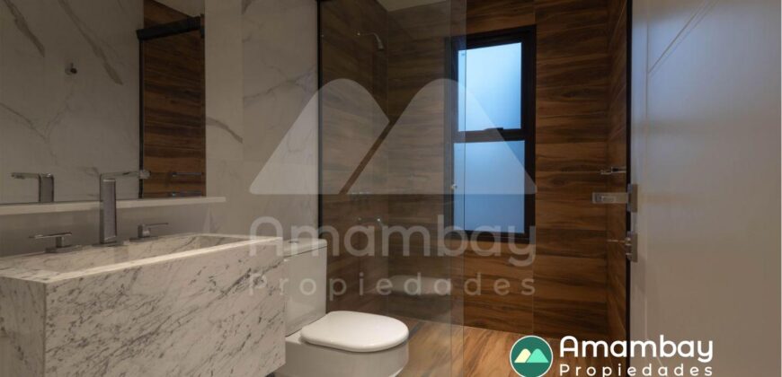 A0287 ALQUILO TRIPLEX EN LAMBARÉ, BARRIO PARQUES DEL YACHT