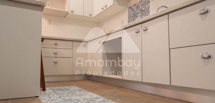 0160 DUPLEX EN LAMBARÉ, BARRIO PARQUES DEL YACHT