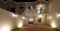 0160 DUPLEX EN LAMBARÉ, BARRIO PARQUES DEL YACHT