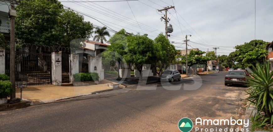 0358 CASA EN BARRIO OBRERO, ZONA AVDA. FÉLIX BOGADO
