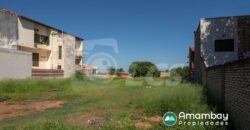 0360 TERRENO EN LAMBARÉ, ZONA COLEGIO SEK