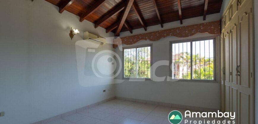 A0280 ALQUILO CASA EN BARRIO CARMELITAS, ZONA AVDA. SAN MARTÍN