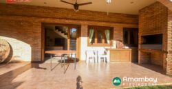 0909 RESIDENCIA EN BARRIO MBURUCUYA, ZONA AVDA. PRIMER PRESIDENTE
