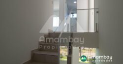 A0285 ALQUILO DÚPLEX EN LAMBARÉ, ZONA YACHT Y GOLF CLUB