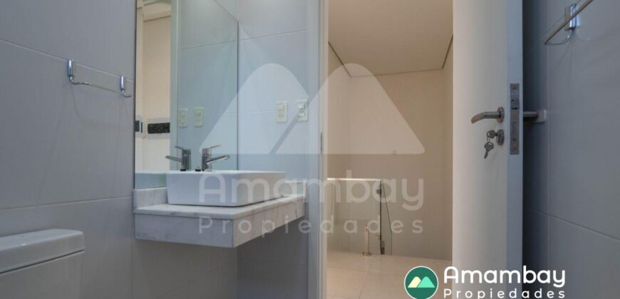 A0285 ALQUILO DÚPLEX EN LAMBARÉ, ZONA YACHT Y GOLF CLUB