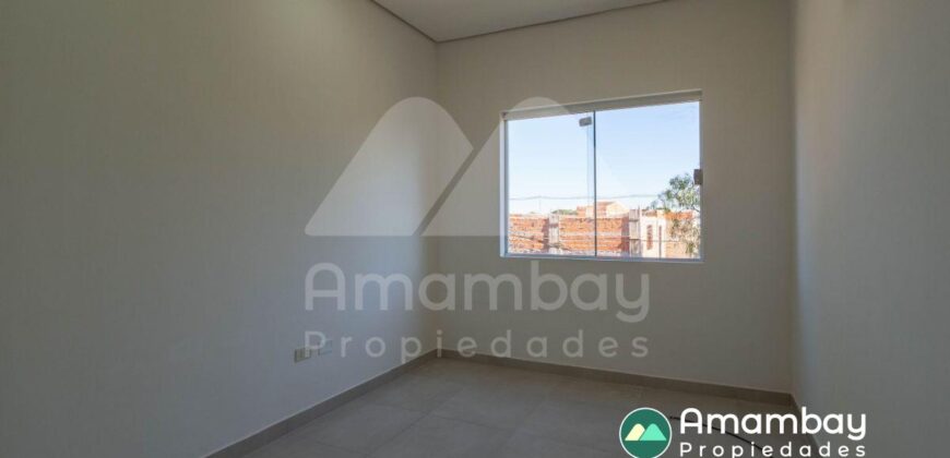 A0285 ALQUILO DÚPLEX EN LAMBARÉ, ZONA YACHT Y GOLF CLUB