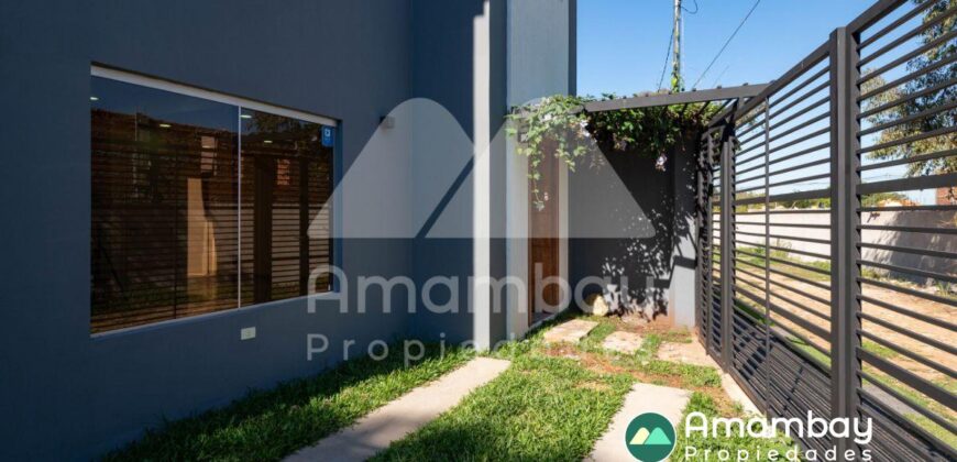 A0285 ALQUILO DÚPLEX EN LAMBARÉ, ZONA YACHT Y GOLF CLUB