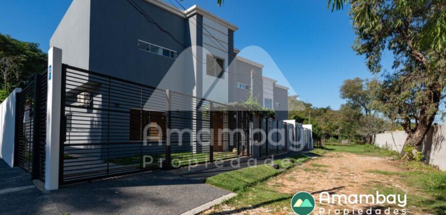 A0285 ALQUILO DÚPLEX EN LAMBARÉ, ZONA YACHT Y GOLF CLUB