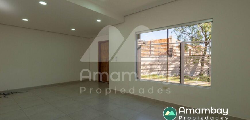 A0285 ALQUILO DÚPLEX EN LAMBARÉ, ZONA YACHT Y GOLF CLUB