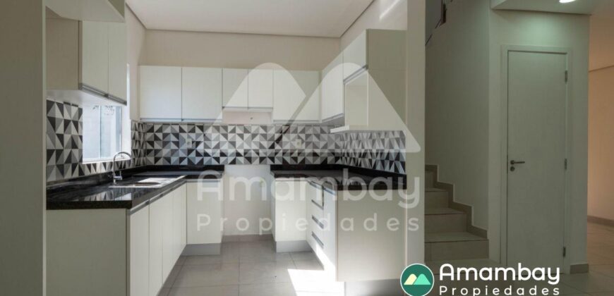A0285 ALQUILO DÚPLEX EN LAMBARÉ, ZONA YACHT Y GOLF CLUB