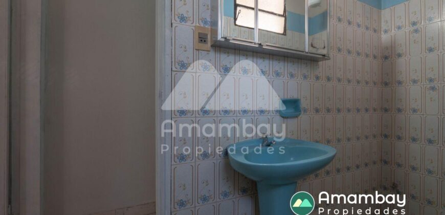 0381 CASA EN BARRIO SANTA LIBRADA, ZONA AVDA. PERÓN