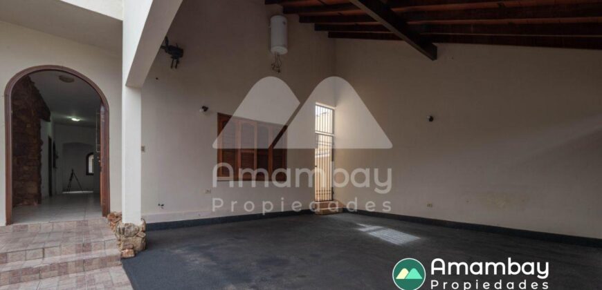A0286 ALQUILO CASA EN BARRIO REPUBLICANO, ZONA AVDA. FÉLIX BOGADO