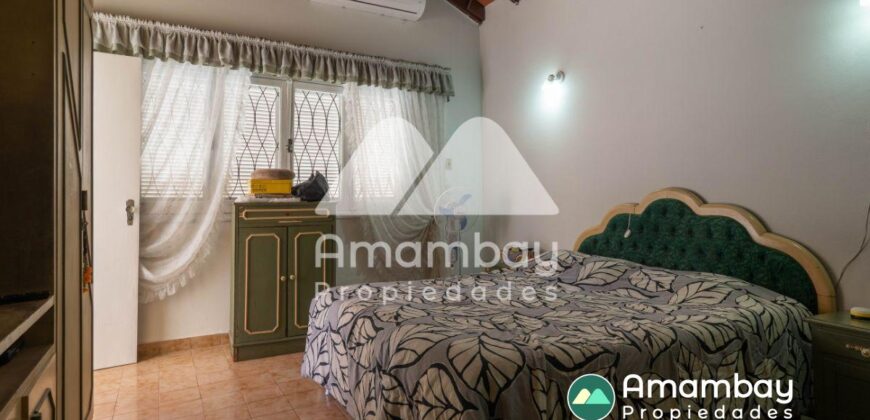 0381 CASA EN BARRIO SANTA LIBRADA, ZONA AVDA. PERÓN