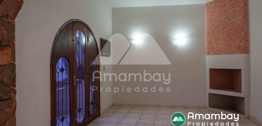 A0286 ALQUILO CASA EN BARRIO REPUBLICANO, ZONA AVDA. FÉLIX BOGADO