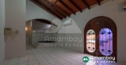 A0286 ALQUILO CASA EN BARRIO REPUBLICANO, ZONA AVDA. FÉLIX BOGADO