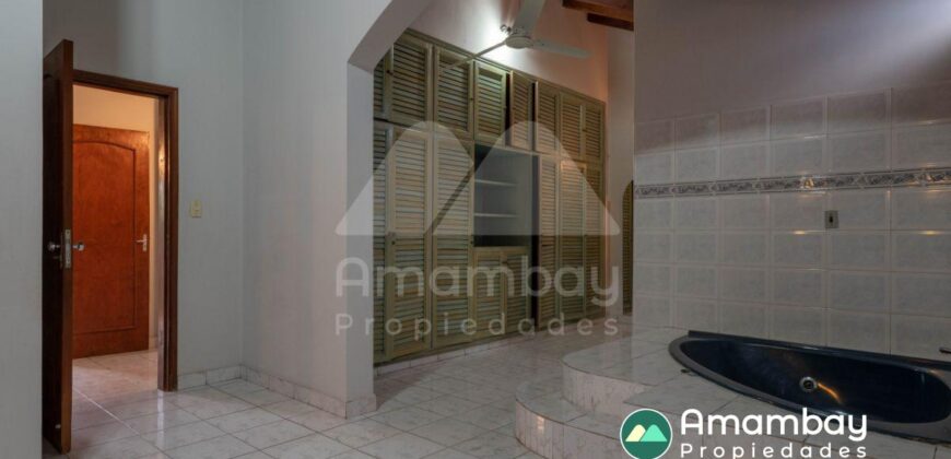 A0286 ALQUILO CASA EN BARRIO REPUBLICANO, ZONA AVDA. FÉLIX BOGADO