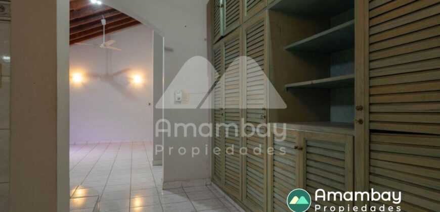 A0286 ALQUILO CASA EN BARRIO REPUBLICANO, ZONA AVDA. FÉLIX BOGADO