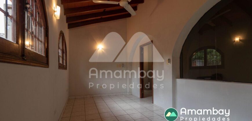 A0286 ALQUILO CASA EN BARRIO REPUBLICANO, ZONA AVDA. FÉLIX BOGADO