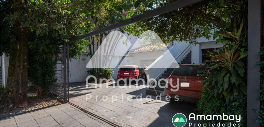 0380 CASA EN BARRIO RECOLETA, ZONA AVDA. REPÚBLICA ARGENTINA