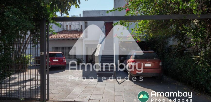 0380 CASA EN BARRIO RECOLETA, ZONA AVDA. REPÚBLICA ARGENTINA