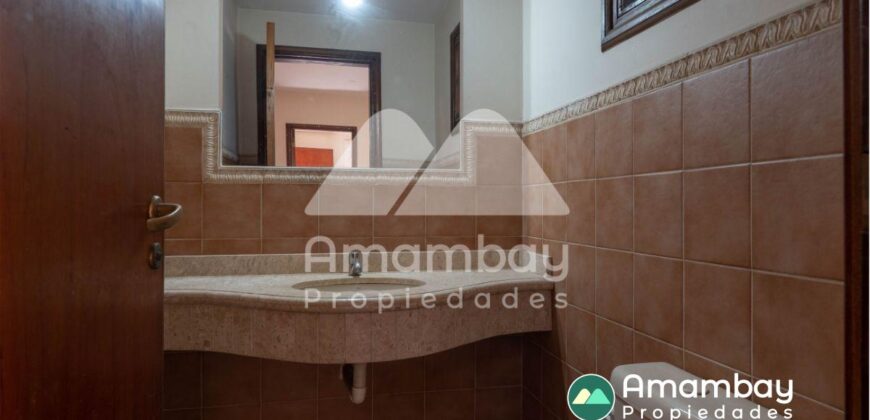 A0289 CASA EN BARRIO ITÁ ENRAMADA, ZONA AVDA. PERÓN