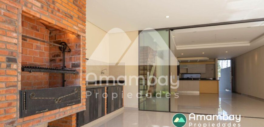 0385 DÚPLEX A ESTRENAR EN LAMBARÉ, ZONA SUPERMERCADO EL PUEBLO