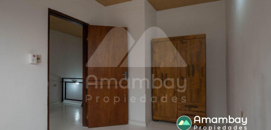 0389 DÚPLEX EN LUQUE, BARRIO LOMA MERLO