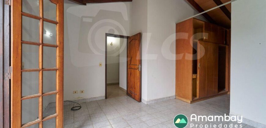 0025 CASA EN BARRIO SAN PABLO, A CUADRAS DE AVDA. EUSEBIO AYALA