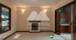 A0289 CASA EN BARRIO ITÁ ENRAMADA, ZONA AVDA. PERÓN