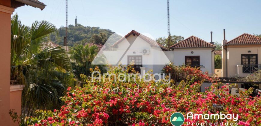 A0289 CASA EN BARRIO ITÁ ENRAMADA, ZONA AVDA. PERÓN
