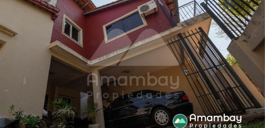 0390 CASA EN BARRIO SAJONIA, ZONA PARROQUIA VIRGEN DE FATIMA