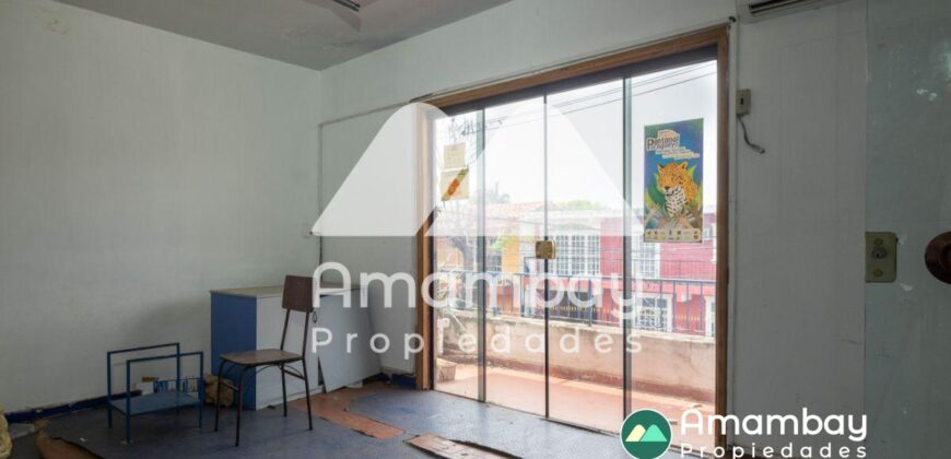 0398 EDIFICIO Y DEPÓSITO EN BARRIO MBURICAO, ZONA PARQUE SEMINARIO