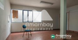 0398 EDIFICIO Y DEPÓSITO EN BARRIO MBURICAO, ZONA PARQUE SEMINARIO