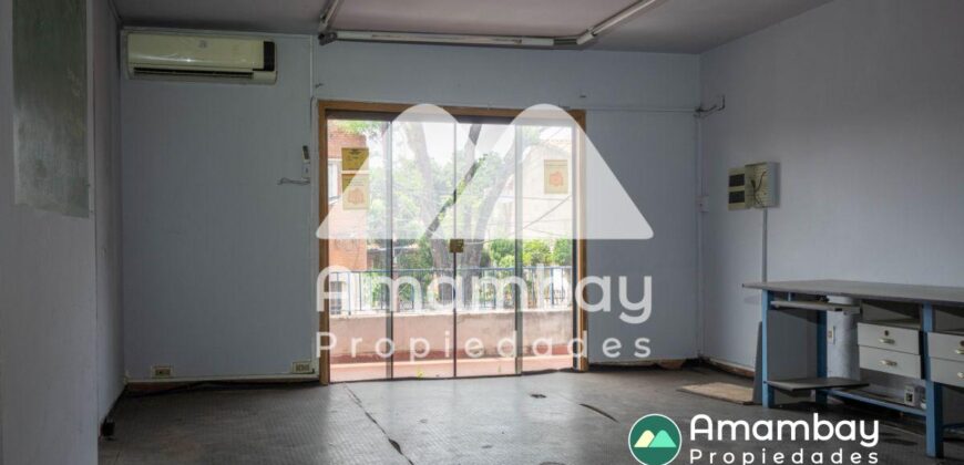 0398 EDIFICIO Y DEPÓSITO EN BARRIO MBURICAO, ZONA PARQUE SEMINARIO