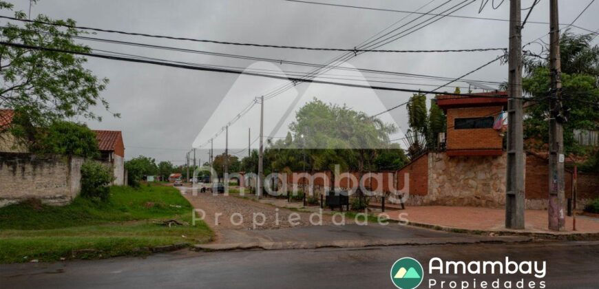 0400 TERRENO EN BARRIO ITÁ ENRAMADA, ZONA AVDA. PERÓN