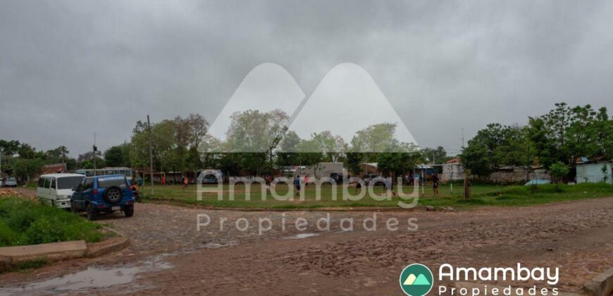 0400 TERRENO EN BARRIO ITÁ ENRAMADA, ZONA AVDA. PERÓN